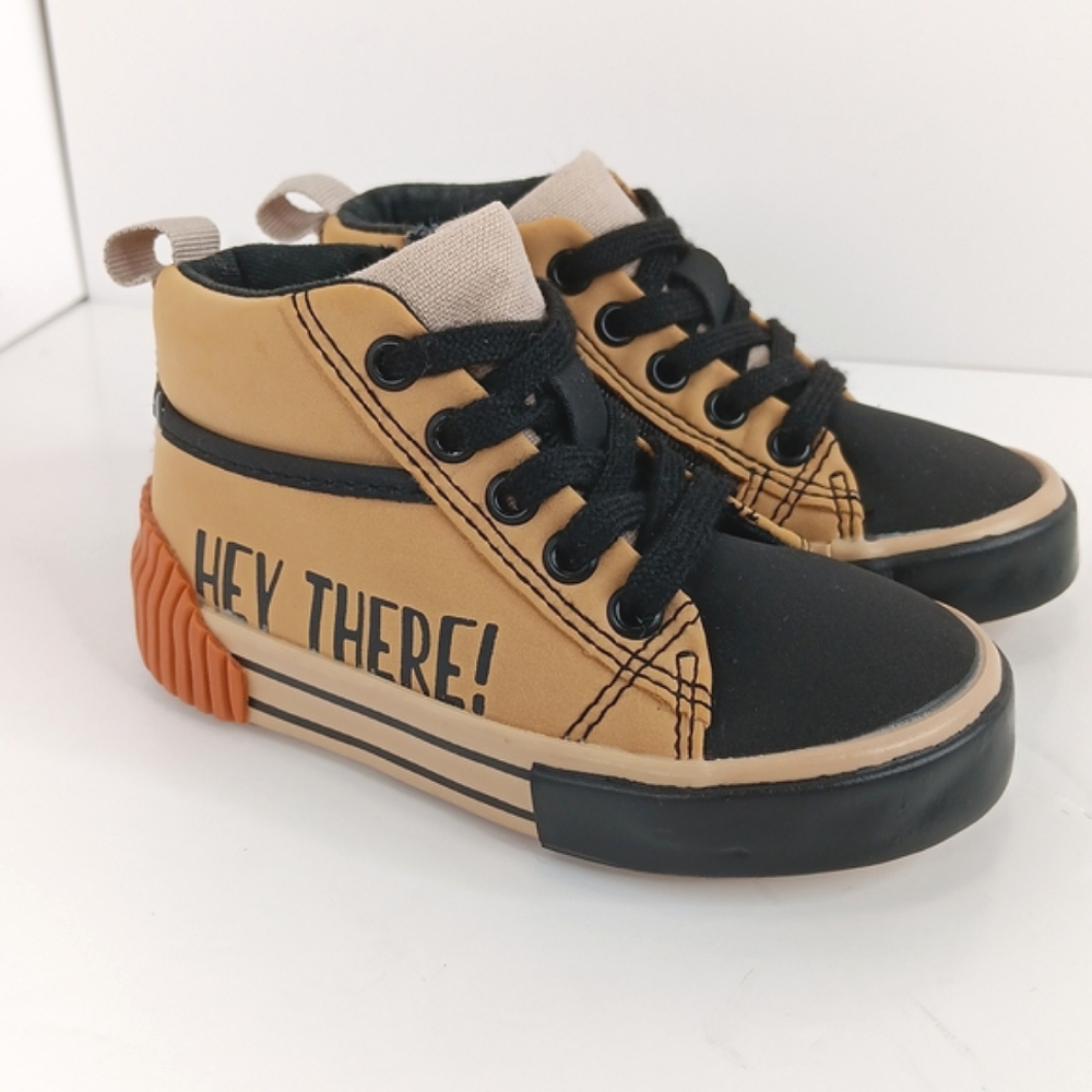 Zara Baby High-Top Sneakers Tan Size 5 Side-Zip Shoes 'Hey There' Text